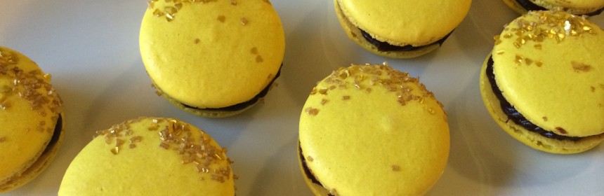 banana macarons